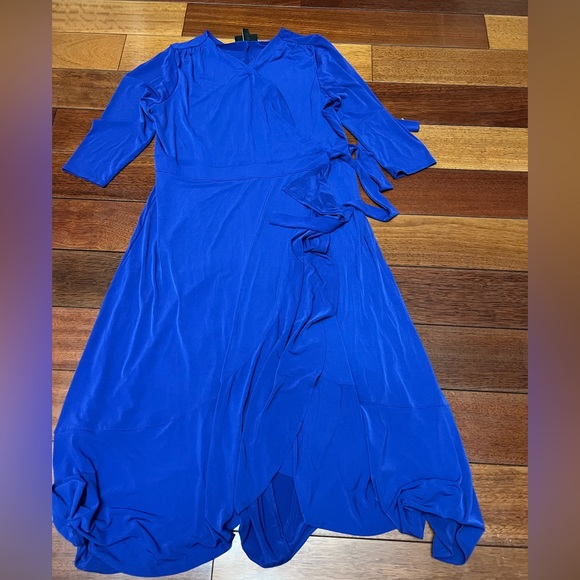 Lane Bryant Dresses & Skirts - Lane Bryant Faux Wrap Dress Size 14/16